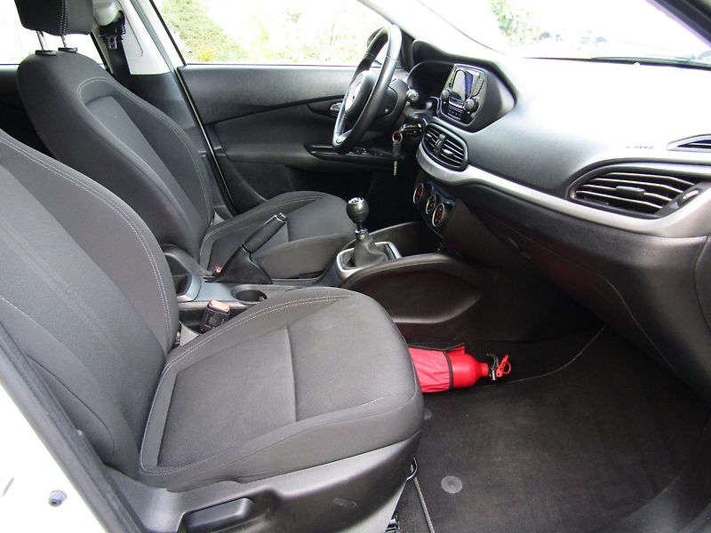 Fiat Tipo (2018) 1.4 16V 70kW - fotka 26 z 39