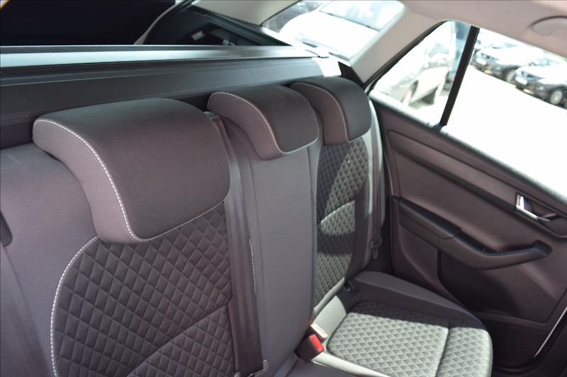 Škoda Fabia 1,2 TSI 66KW TOP VÝBAVA ALU - fotka 21 z 50