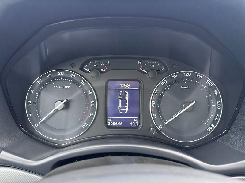 Škoda Octavia (2005) 1,9TDI 77KW TAŽNÉ BEZ DPF 1MAJ - fotka 24 z 48