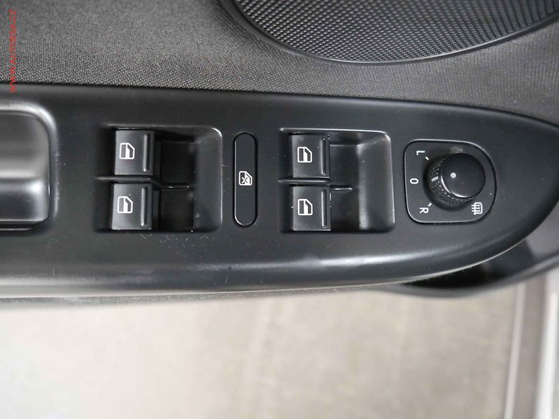 Volkswagen Golf Plus (2009) 1.4TSI, Klima - fotka 17 z 17