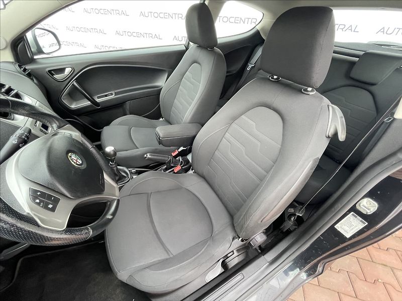Alfa Romeo MiTo 1,4 i,77kW,Po servisu - fotka 11 z 21
