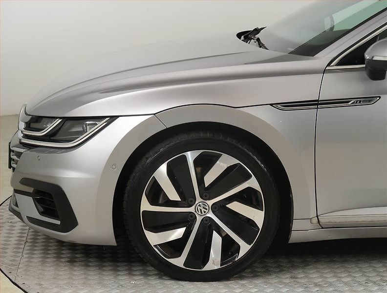 Volkswagen Arteon (2017) R-line 2.0 BiTDI 4Motion, 4X4 - fotka 15 z 26