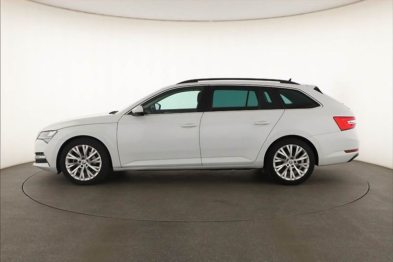 Škoda Superb (2020) iV 1.4 TSI PHEV - fotka 3 z 20