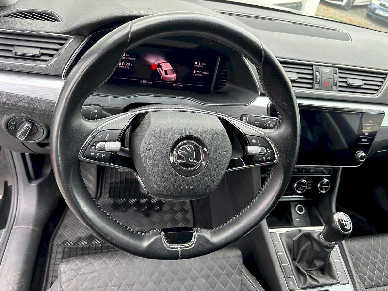 Škoda Superb (2022) GRT AMB TS 110/1.5 M6F - fotka 14 z 42