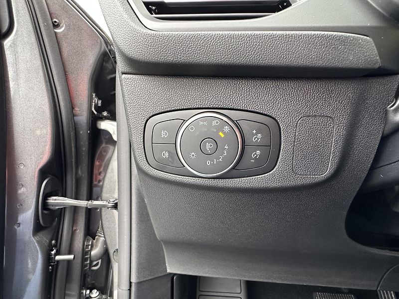 Ford Focus (2024) KOMBI ST LINE 1.5/85kW * LED - fotka 6 z 43