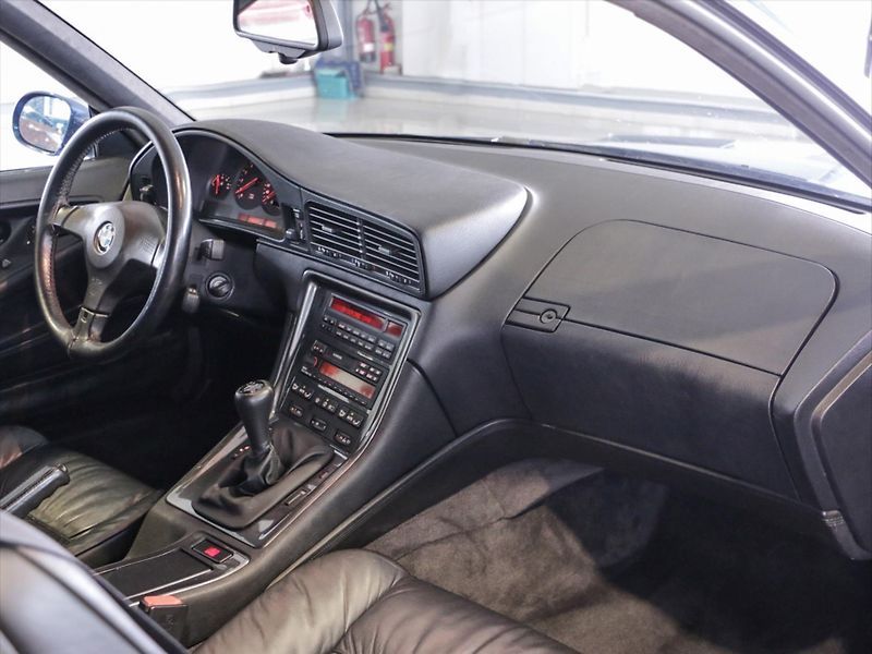 BMW Řada 8 5,6 850 CSI 280 kW 1. Majitel - fotka 26 z 38