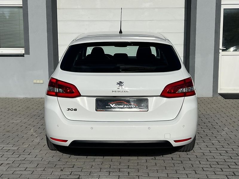 Peugeot 308 (2022) 1.2PT 96kW KAMERA  ČR NOVÉ - fotka 6 z 20