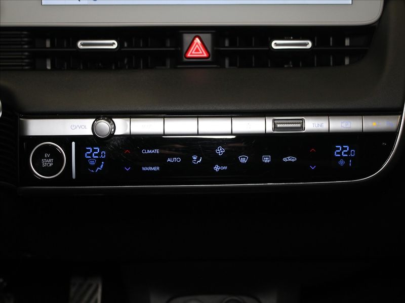 Hyundai Ioniq 5 0,1 77kWh Style Premium TAŽNÉ - fotka 16 z 29