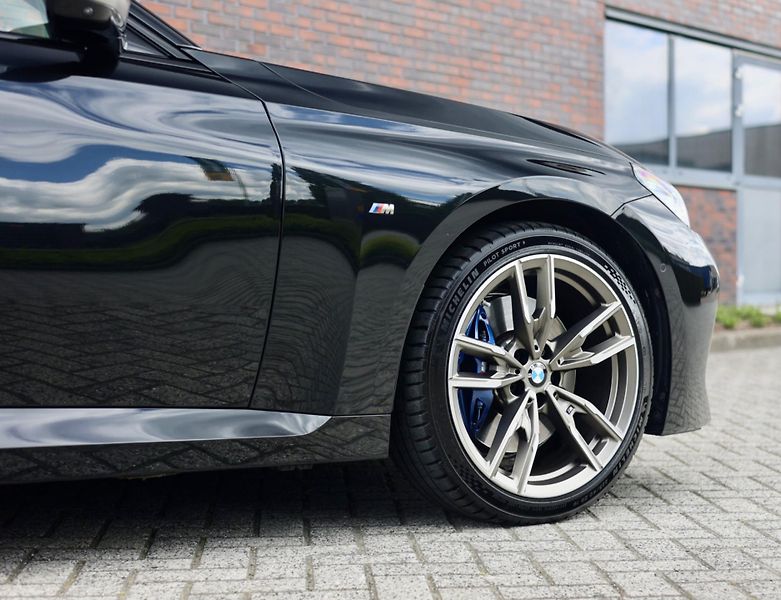 BMW M2 (2022) 40i xDrive Coupé - fotka 15 z 39
