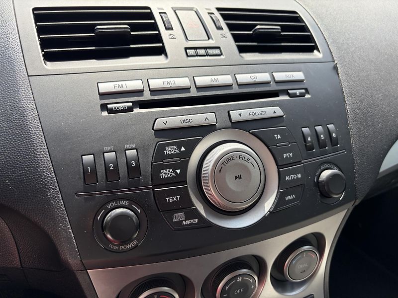 Mazda 3 1.6 TX Navi - fotka 28 z 30