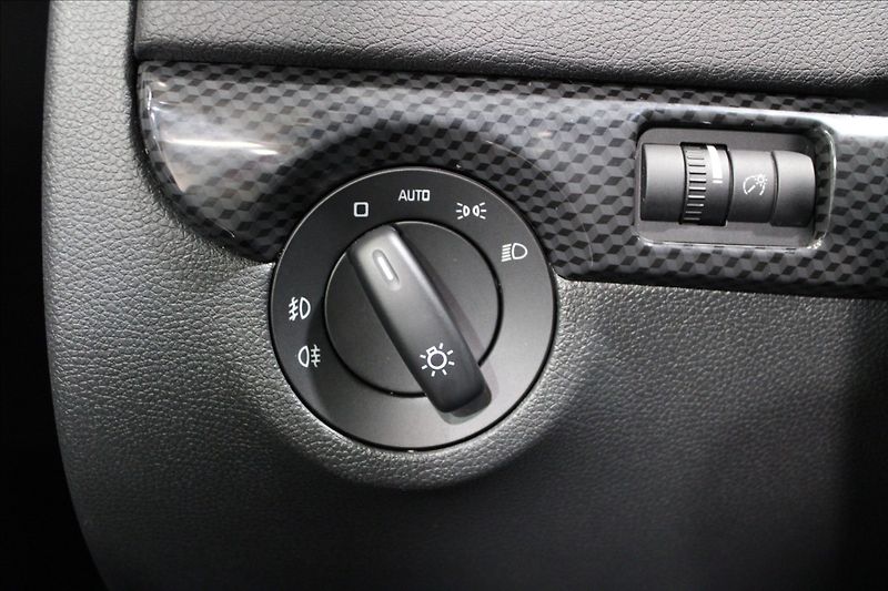 Škoda Yeti 2,0 TDI Monte Carlo rezervován - fotka 16 z 31