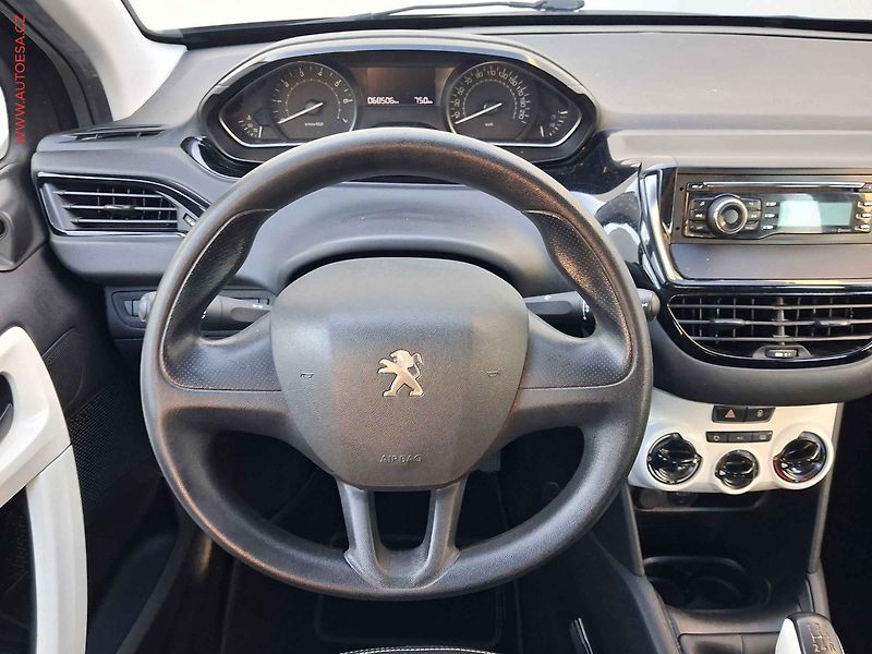 Peugeot 208 (2017) 1.2 PT, AC, TZ, tempo - fotka 11 z 14