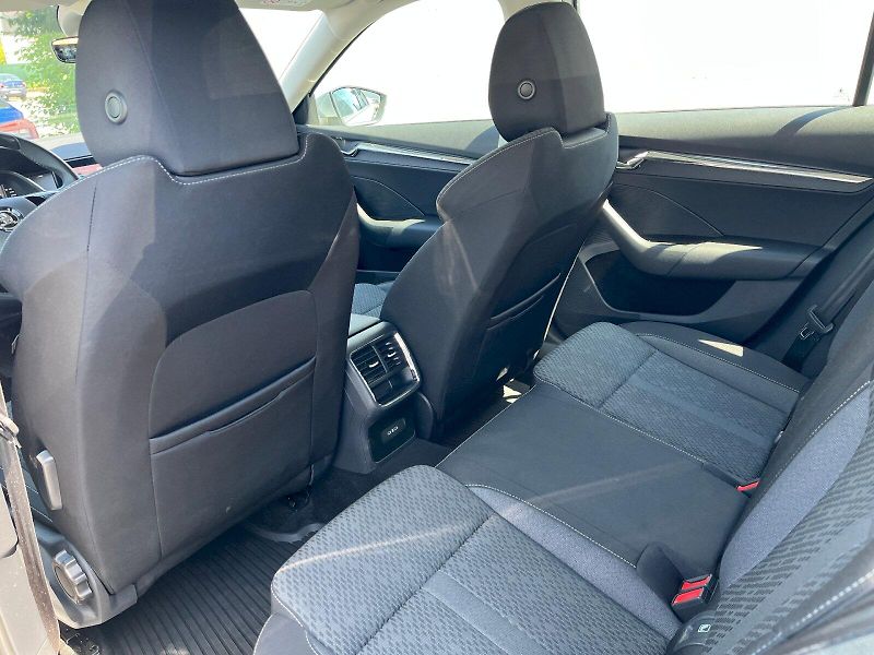 Škoda Octavia (2023) 1.5 TSI 110kW Style Combi - fotka 18 z 27