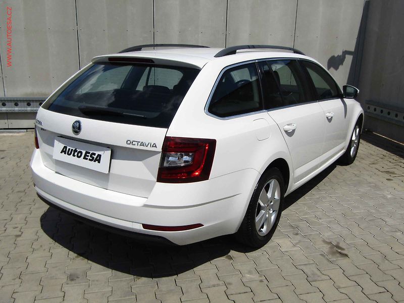 Škoda Octavia (2019) 1.0 TSi, ČR, Style - fotka 4 z 19