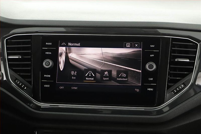 Volkswagen T-Roc (2018) 2.0 TDI 4Motion, 4X4, Automat - fotka 14 z 21