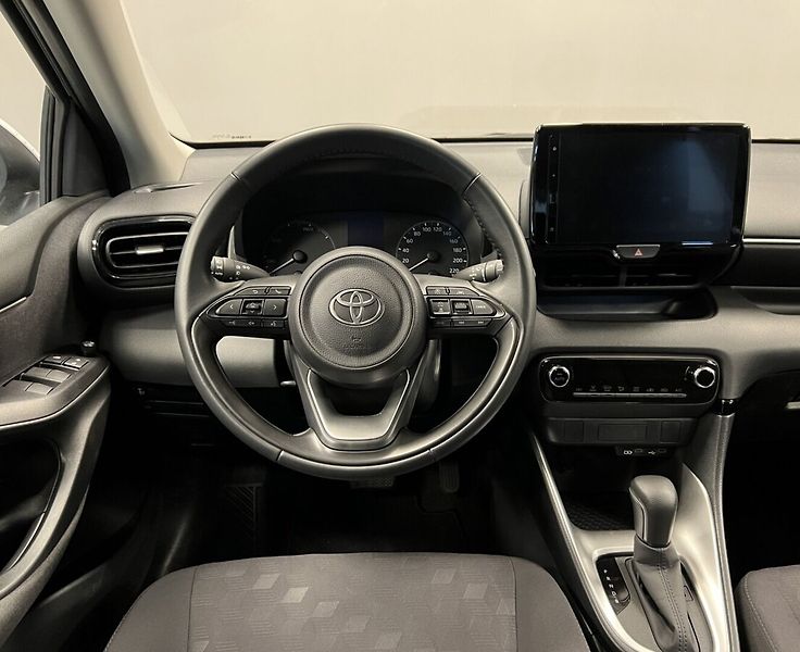 Toyota Yaris 1,5 Hybrid AT Comfort - fotka 5 z 15