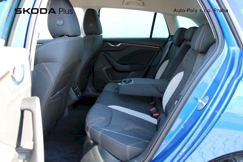 Škoda Scala (2024) 1,0 TSI 85 kW Selection - fotka 21 z 25