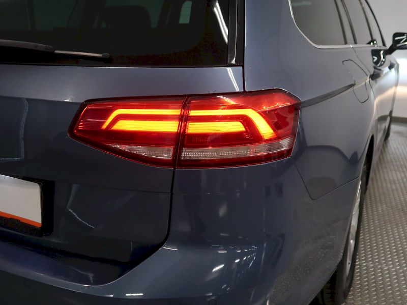 Volkswagen Passat (2016) COMFORTLINE 2.0TDI 110KW TAŽNÉ - fotka 11 z 39