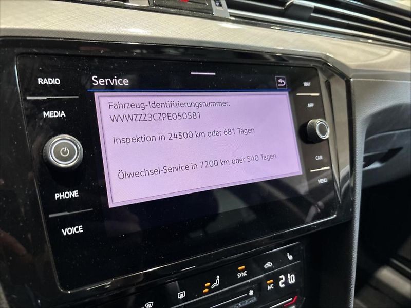 Volkswagen Passat 2,0 TDI TAŽNÉ KAMERA EL.KUFR - fotka 9 z 11