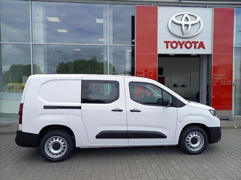 Toyota ProAce City 1,5 Crew Cab L2 5S 1,5D 130k M - fotka 6 z 16