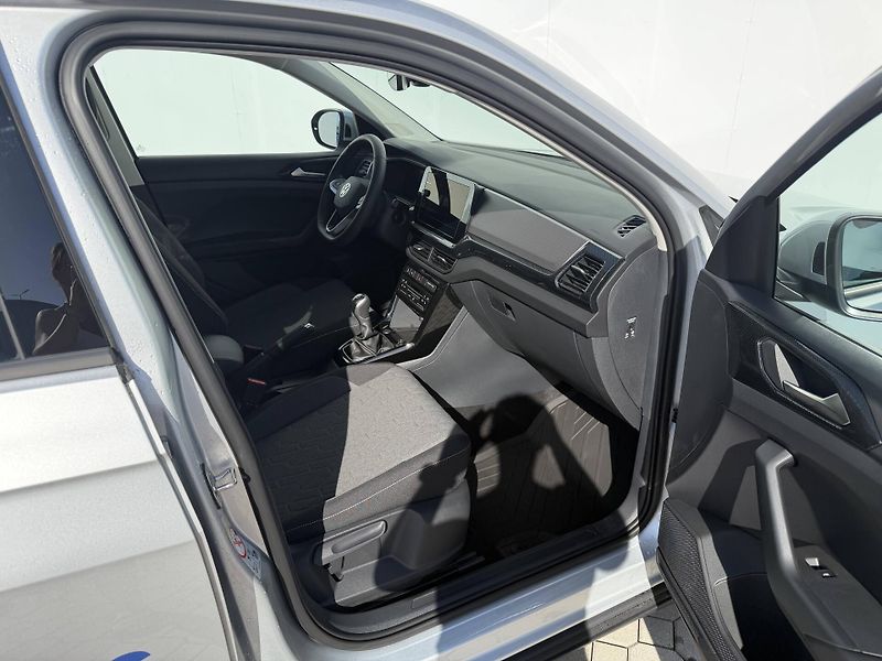 Volkswagen T-Cross (2025) People 5G 1,0TSI - fotka 24 z 26