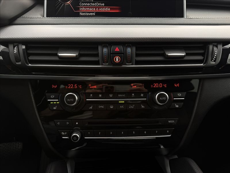 BMW X6 M50d Xdrive - fotka 19 z 30