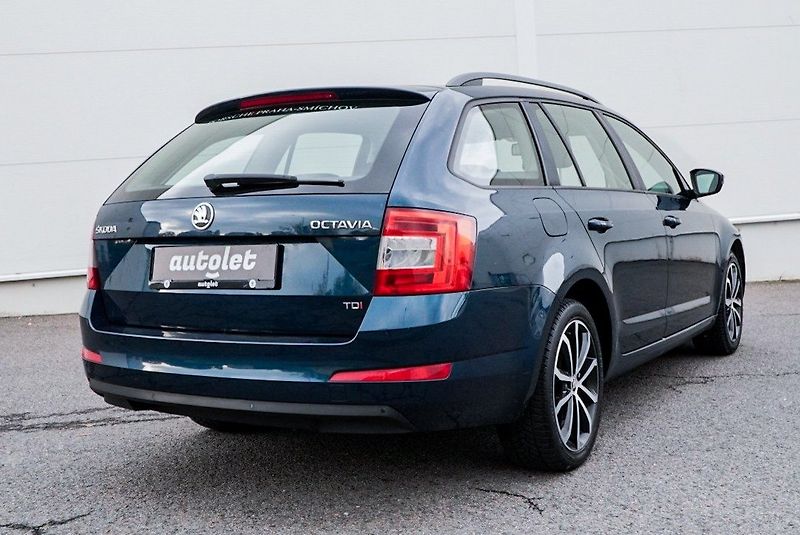 Škoda Octavia 2.0 TDi DSG ELEGANCE - fotka 5 z 24