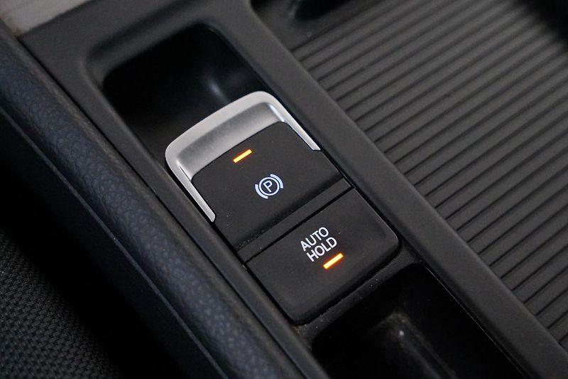 Volkswagen Golf - fotka 21 z 24