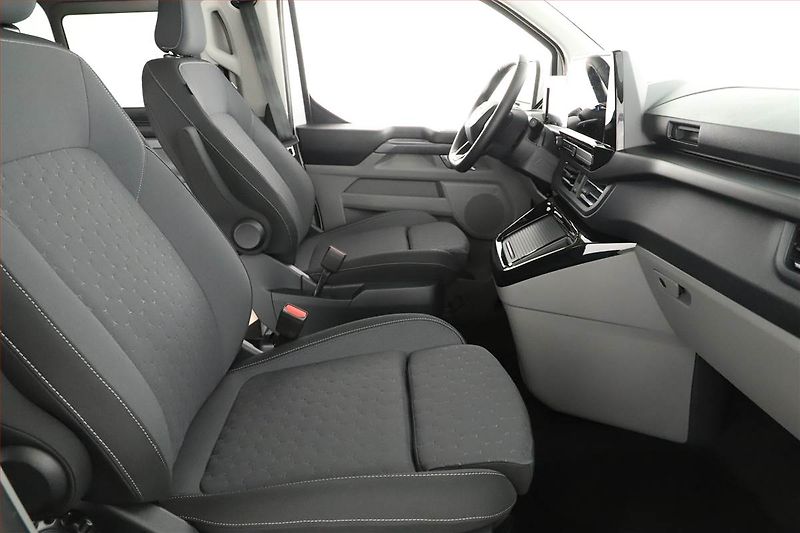 Ford Tourneo Custom (2025) 2.0 EcoBlue AWD - fotka 7 z 20