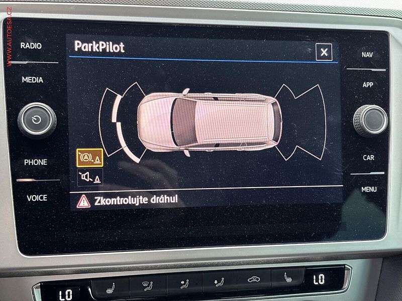 Volkswagen Passat (2018) 1.6 TDi, Comfortline, navi, - fotka 17 z 18