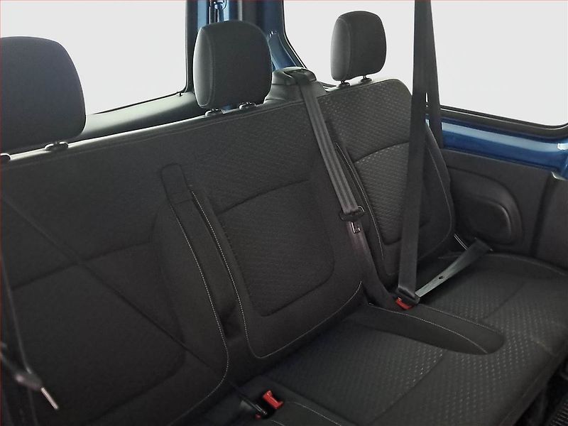 Opel Vivaro (2016) 1.6 BiCDTI, Bus, 8Míst, ČR - fotka 19 z 19