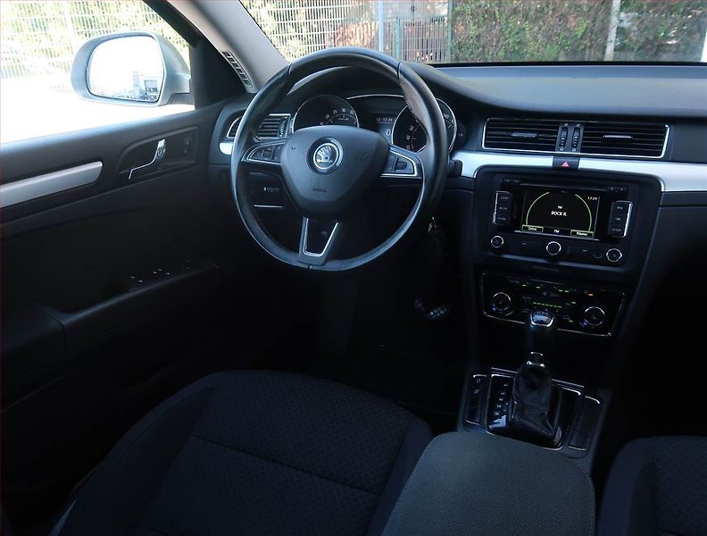 Škoda Superb (2013) Ambition 2.0 TDI, Automat - fotka 7 z 20