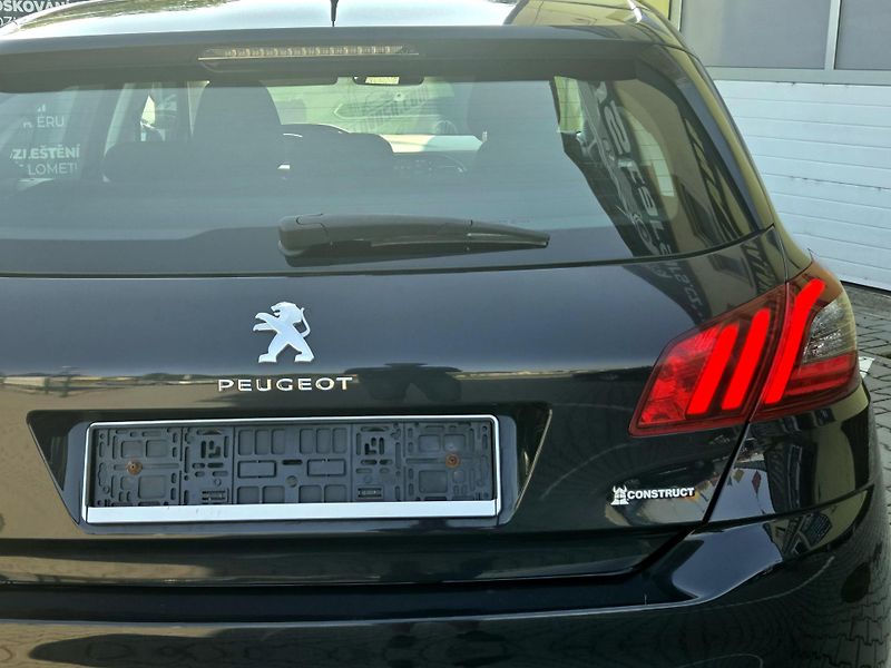Peugeot 308 bHDi ČR, *SERV.KNÍŽKA*         - fotka 40 z 40