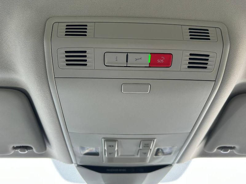 Volkswagen Passat (2022) 2.0 TDI 147kW Head Up Matrix - fotka 19 z 30