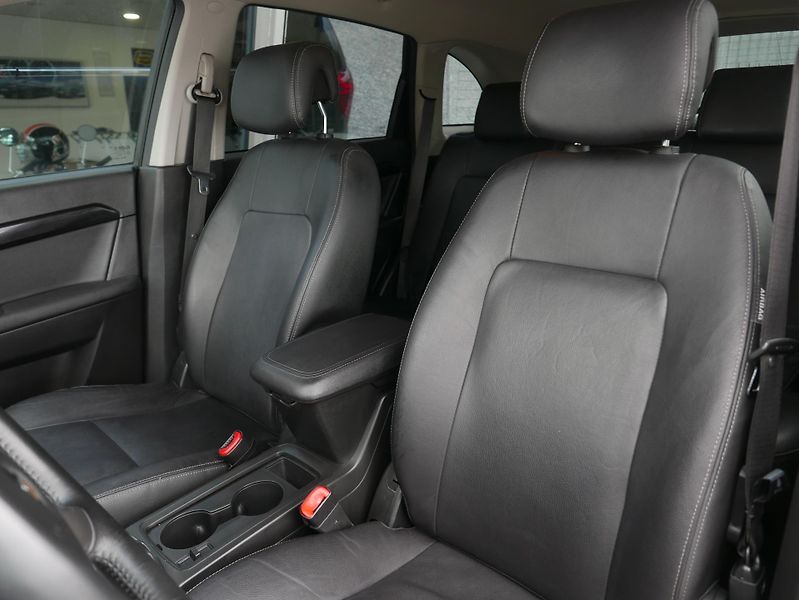 Chevrolet Captiva 2,2 Td 120kW Navi REZERVACE - fotka 17 z 35