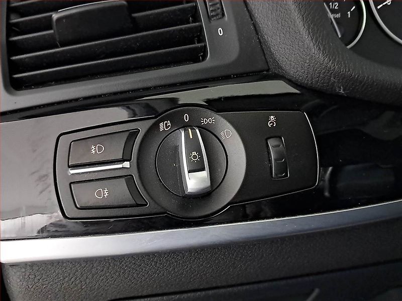 BMW X4 (2016) xDrive30d, 4X4, Automat, Kůže - fotka 23 z 25