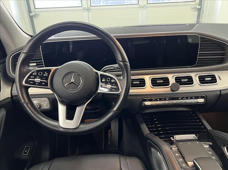 Mercedes-Benz GLE 350De 4MATIC AMG - fotka 17 z 32