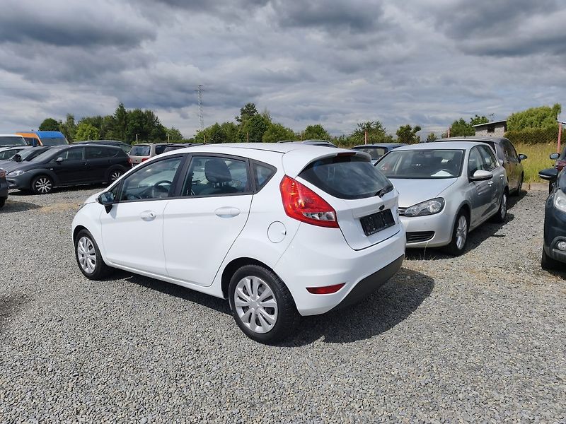 Ford Fiesta (2012) - fotka 13 z 26