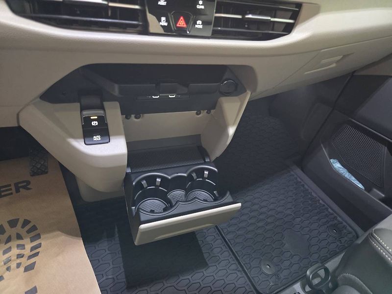 Volkswagen Ostatní California Ocean 1.5 TSI eHybr - fotka 22 z 77