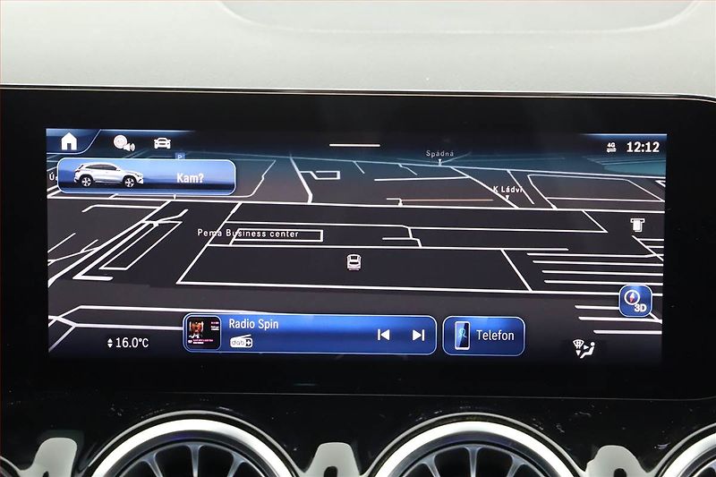Mercedes-Benz GLA (2025) 200 d, AMG Line - fotka 14 z 28