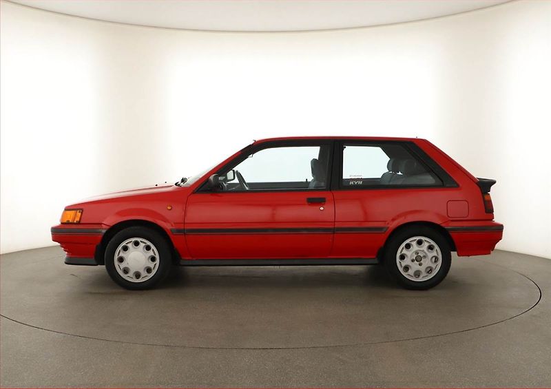 Nissan Sunny (1988) 1.6 GTI 16V, Vyhř. sedaček - fotka 3 z 16
