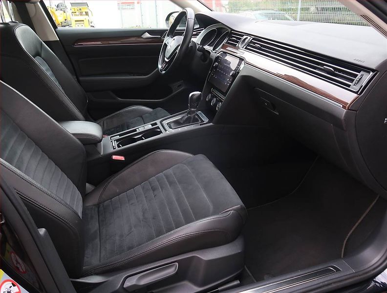 Volkswagen Passat (2019) Highline 2.0 TDI, Automat - fotka 9 z 21