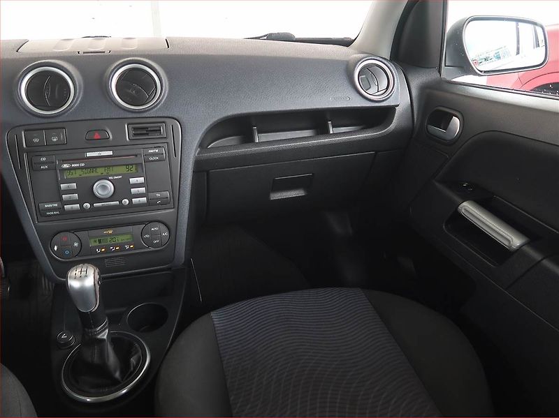 Ford Fusion (2005) 1.4, po STK, Klima, dobrý stav - fotka 8 z 14