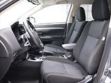 Mitsubishi Outlander 2,0 MIVEC 110kW Intense 4WD - náhled 10