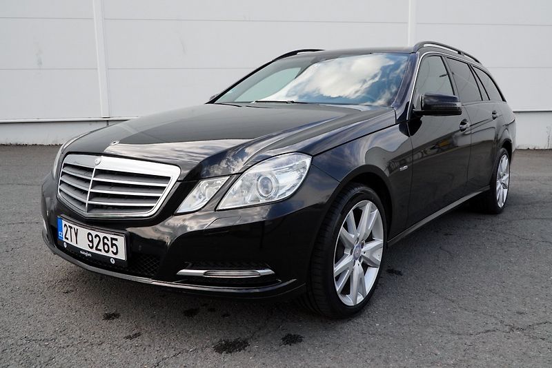 Mercedes-Benz Třídy E 220 CDI BlueEfficiency - fotka 6 z 29