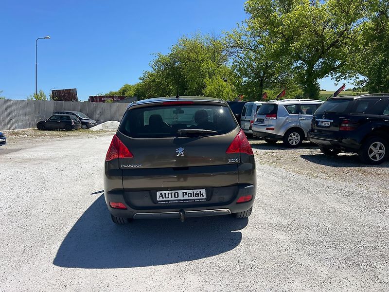 Peugeot 3008 1.6 16V - fotka 8 z 15