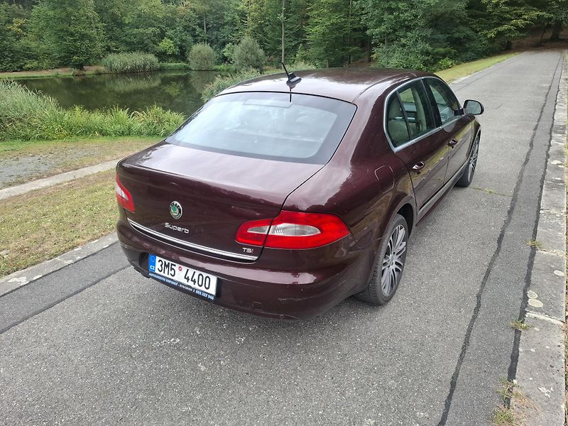Škoda Superb (2008) 2-1.8 TSI,Elegance,xenon,CZ - fotka 4 z 18