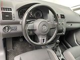 Volkswagen Touran (2015) 2.0 TDi, 1.maj,ČR, LED - náhled 12