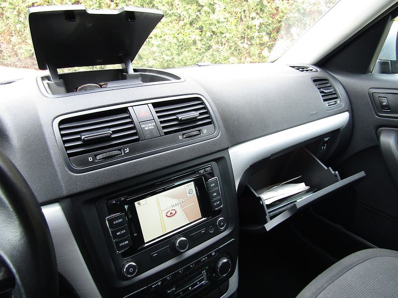 Škoda Yeti (2014) 1.2 TSI NAVI CAR-PASS - fotka 34 z 37