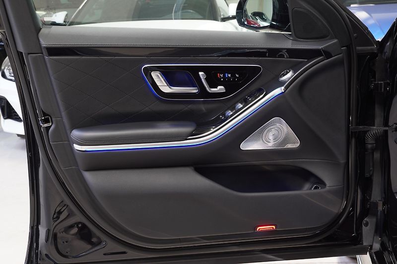 Mercedes-Benz Třídy S S400D,LONG,ČR,ZÁRUKA,MASÁŽ - fotka 19 z 38